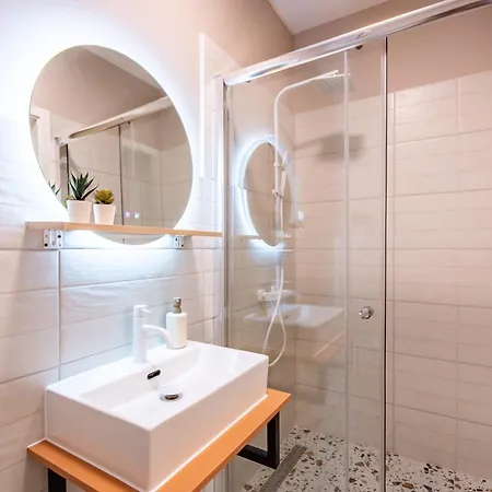 Cozy With Ac * بودابست