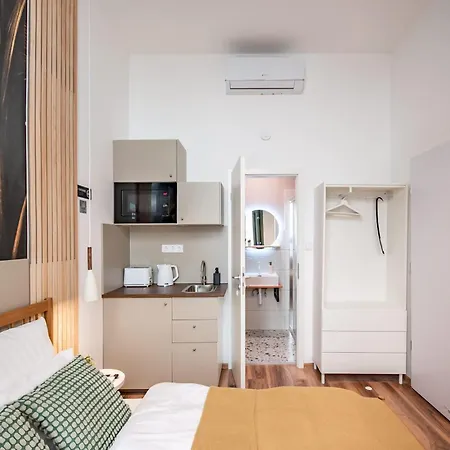 Cozy With Ac * بودابست