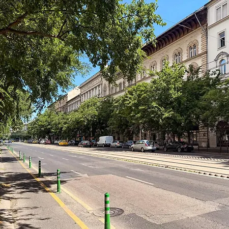 Cozy With Ac Budapest