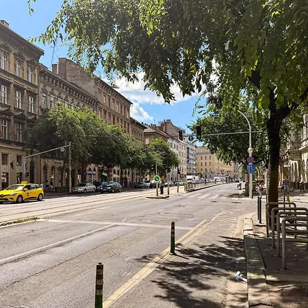 Cozy With Ac * Budapest